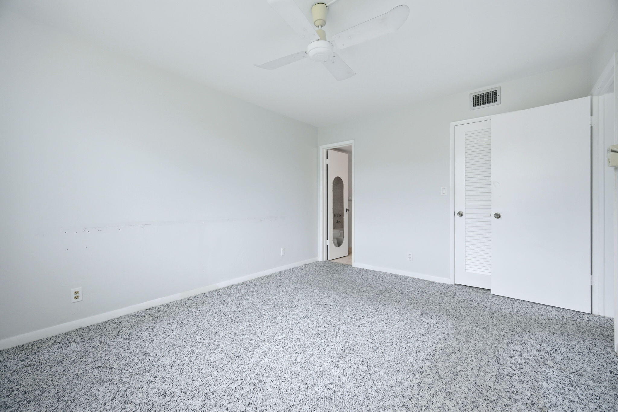 LIGHTHOUSE POINT PLAZA CONDO - Residential