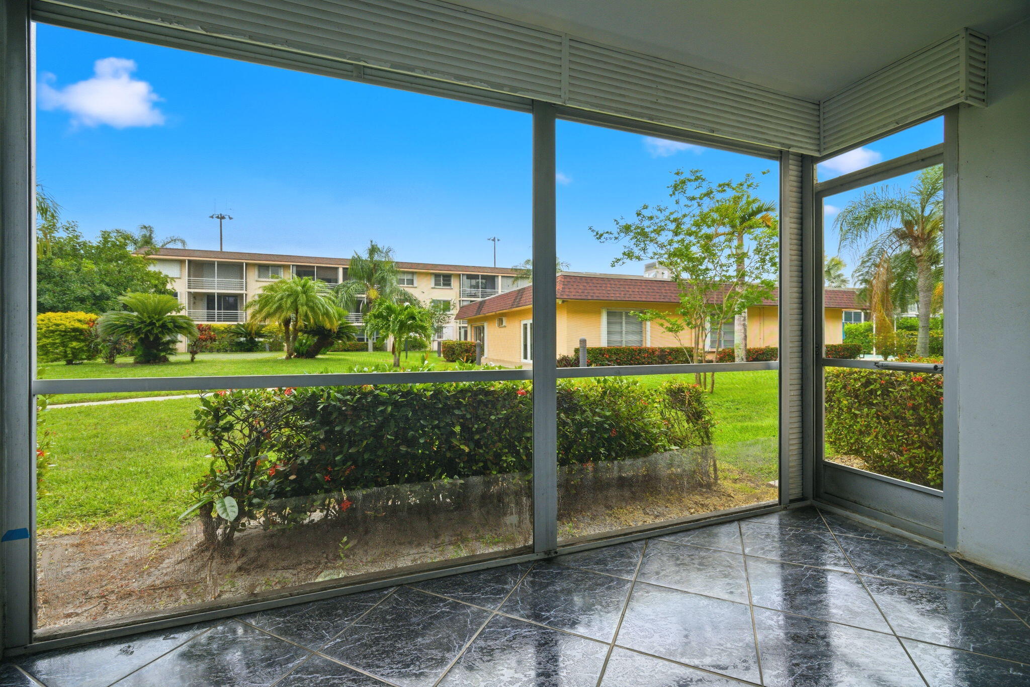 LIGHTHOUSE POINT PLAZA CONDO - Residential