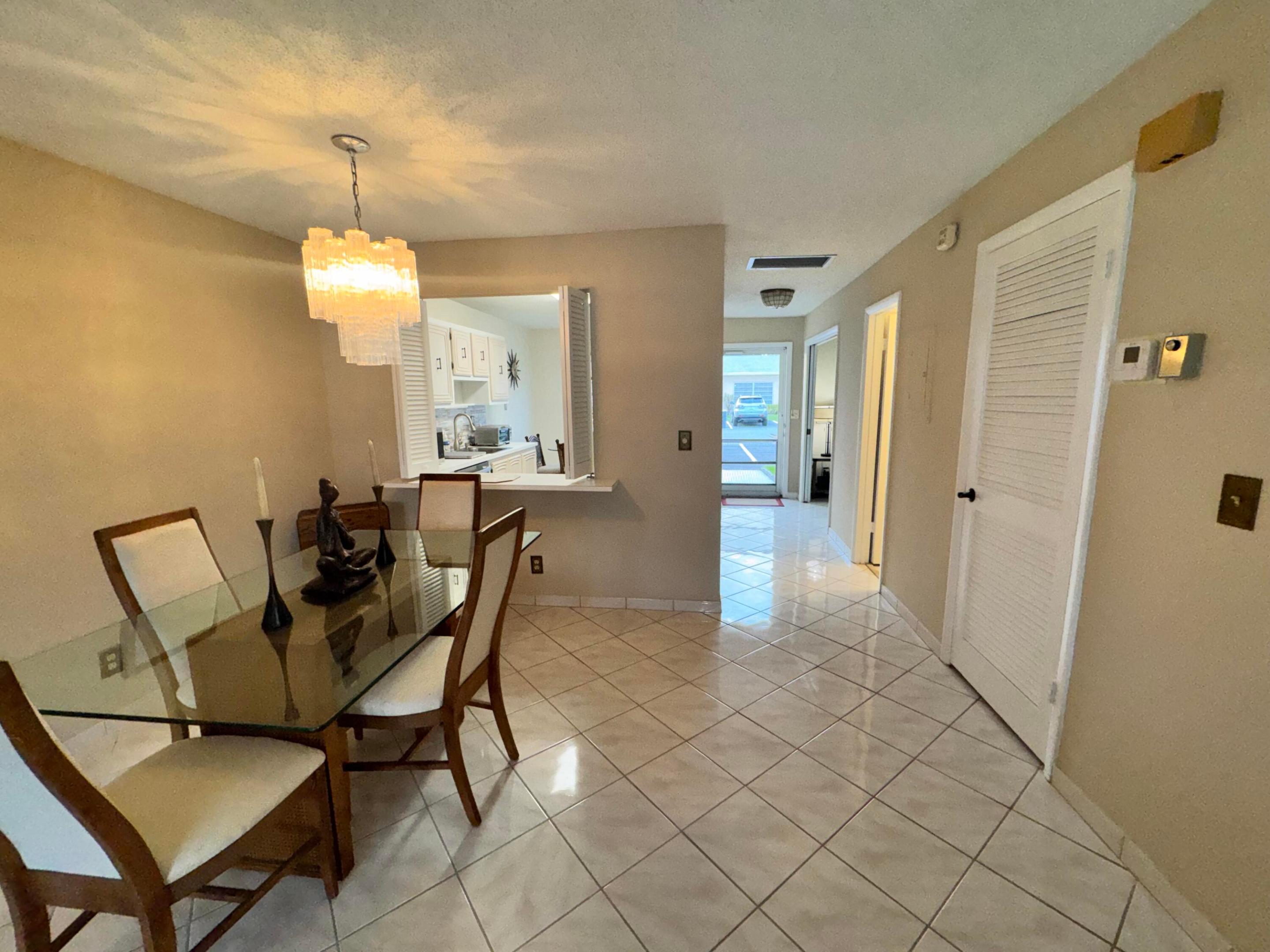 PALM GREENS AT VILLA DEL RAY CONDO II - Residential