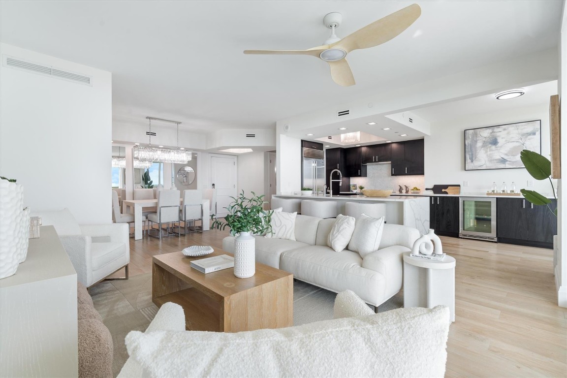 411 N New River Drive 2805