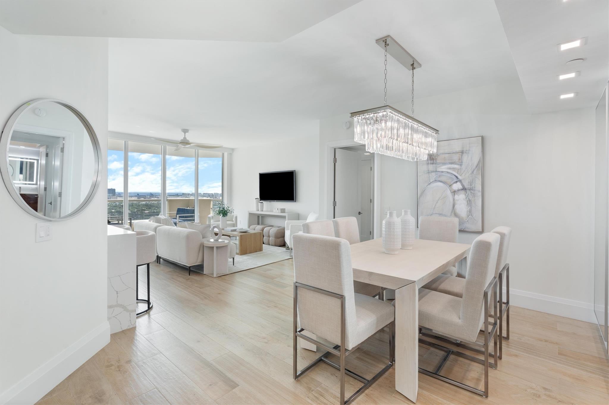 411 N New River Dr 2805