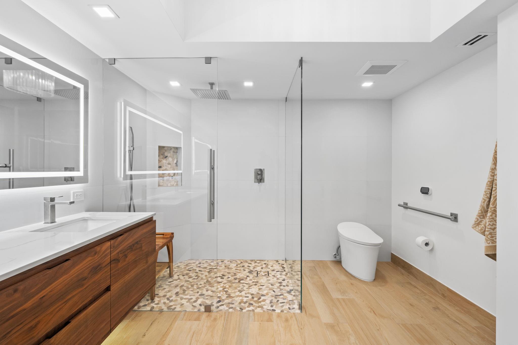 Las Olas Grand Condo - Residential