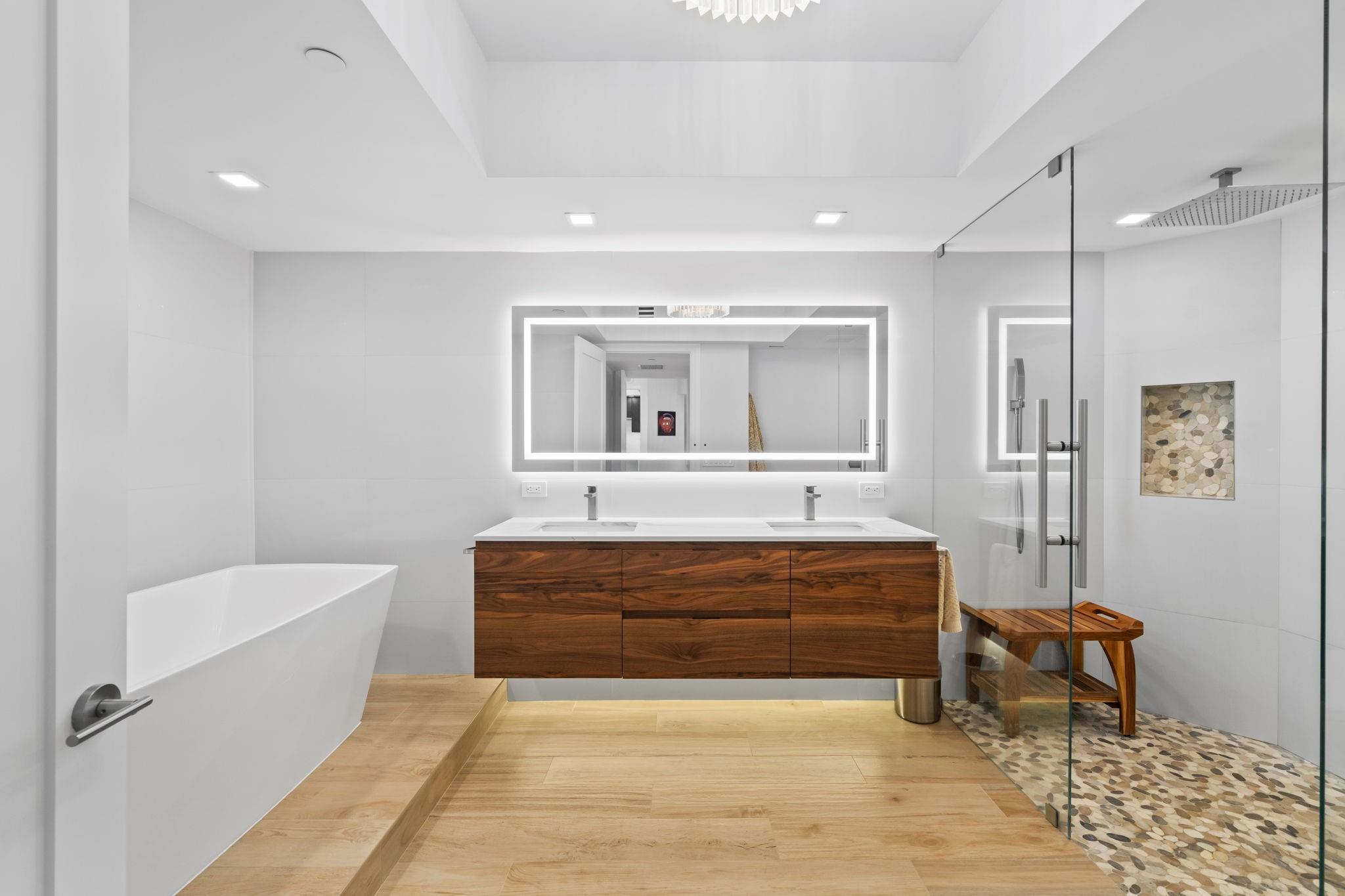 Las Olas Grand Condo - Residential