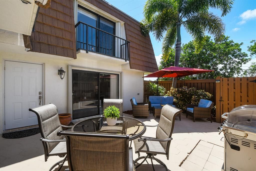 Photo of 3900 County Line Road #9d, Jupiter, FL 33469 (MLS # R10741673)