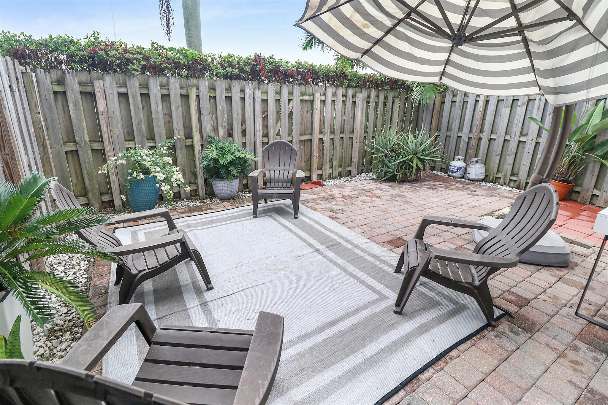 COCO PALM ESTATES - Residential