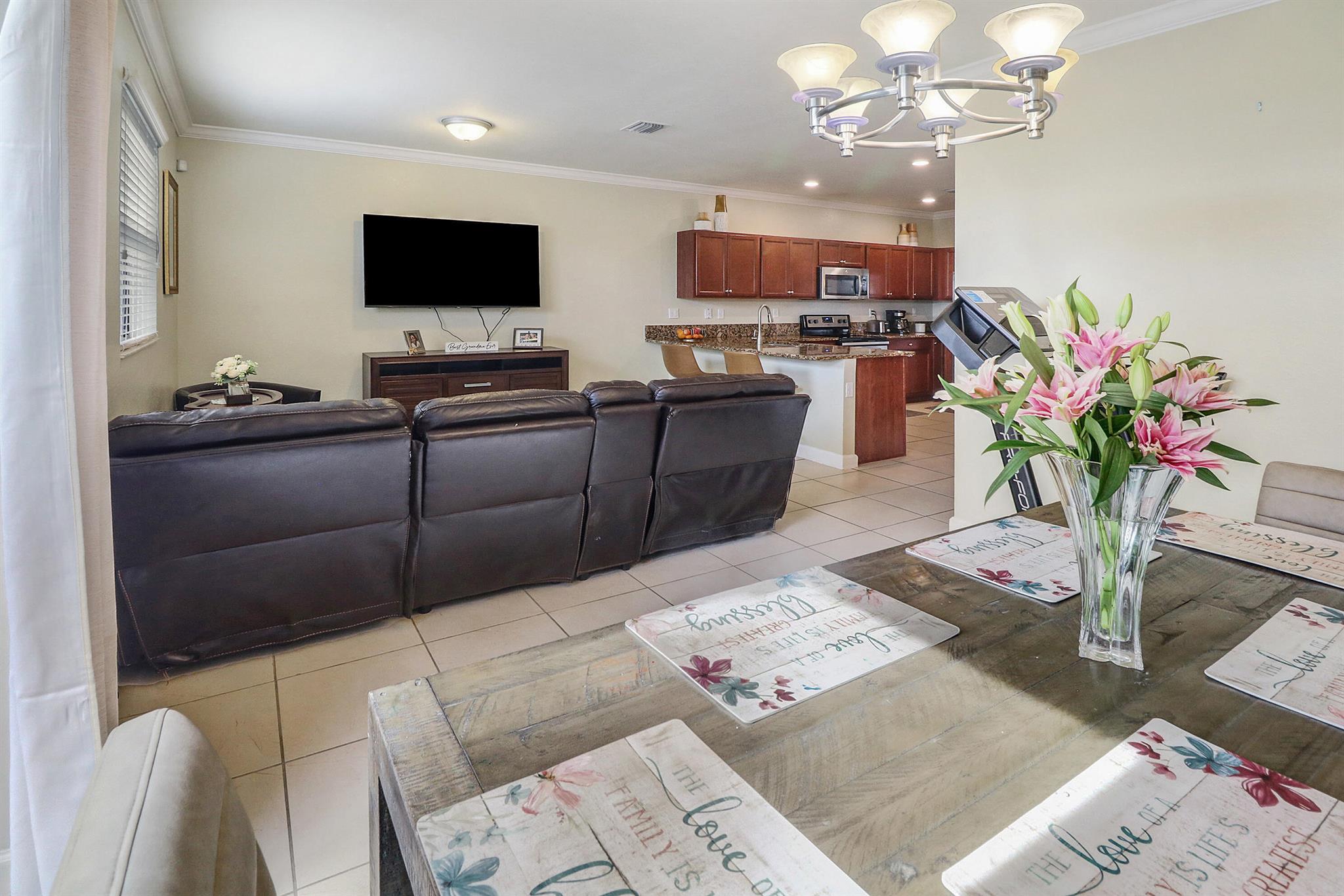 COCO PALM ESTATES - Residential