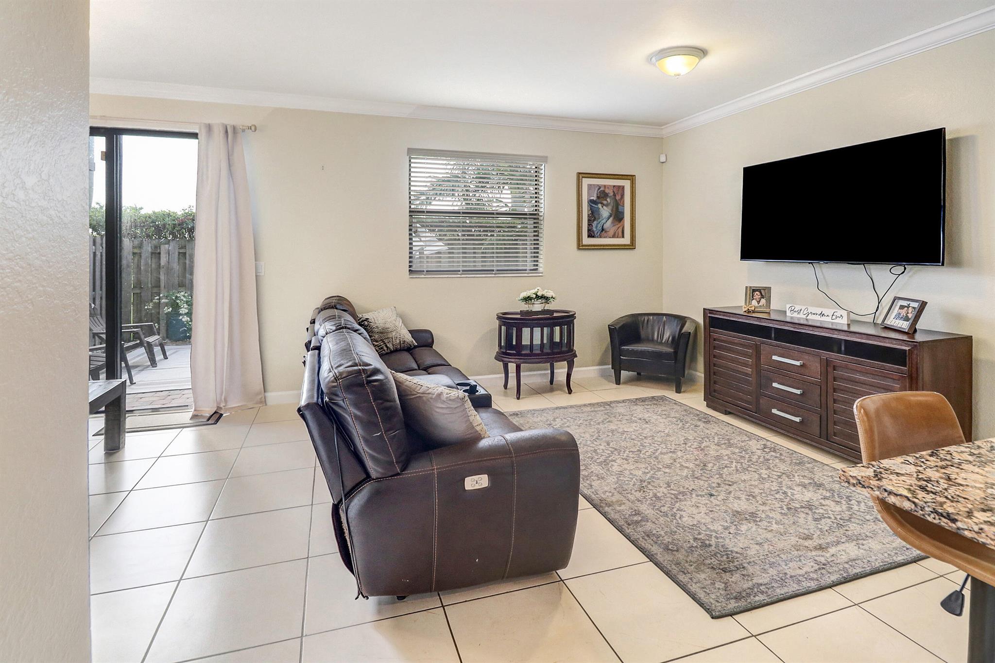 COCO PALM ESTATES - Residential