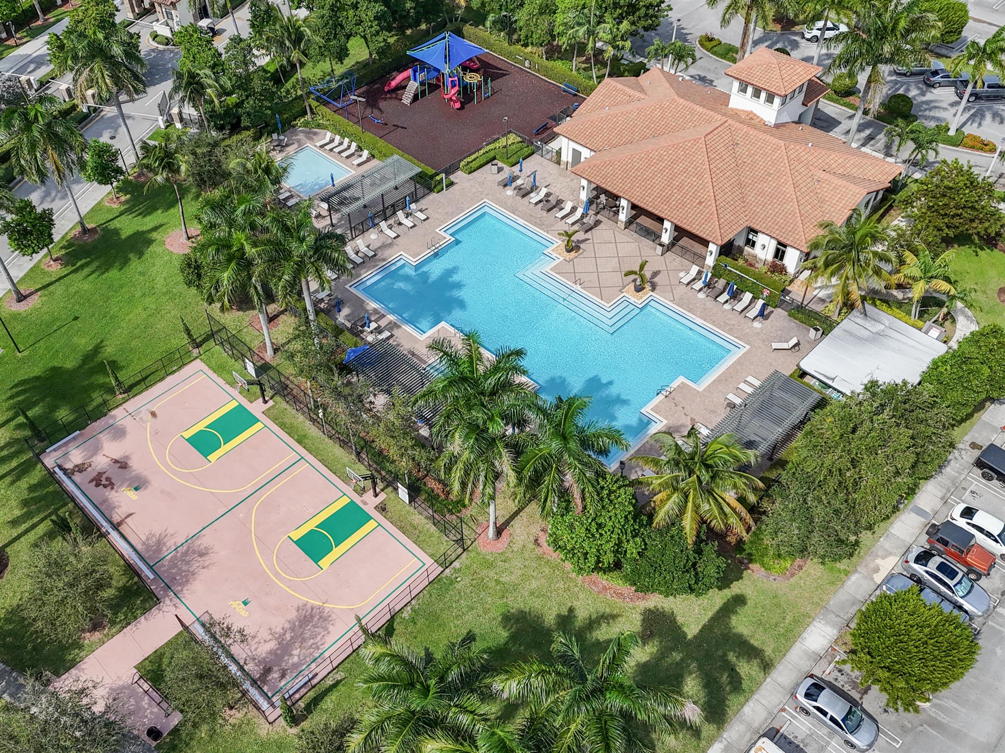 COCO PALM ESTATES - Residential