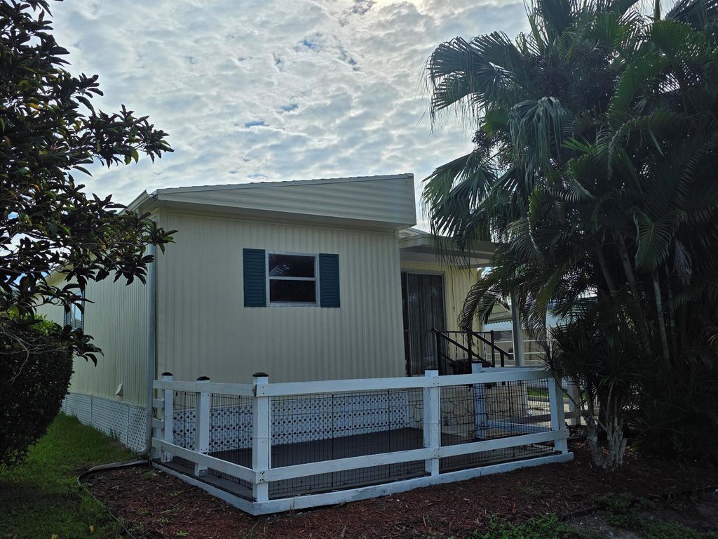 Photo of 173 Camino Del Rio, Port Saint Lucie, FL 34952 (MLS # R11120760)