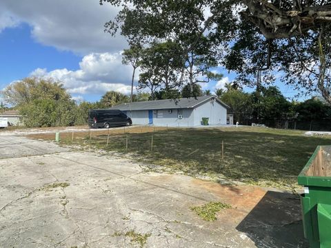 3100 Ford Road Palm Springs FL 33461