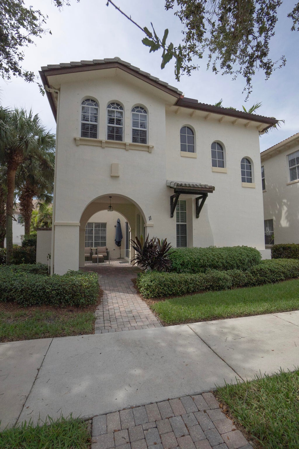 Photo of 11 Stoney Drive, Palm Beach Gardens, FL 33410 (MLS # R11014092)