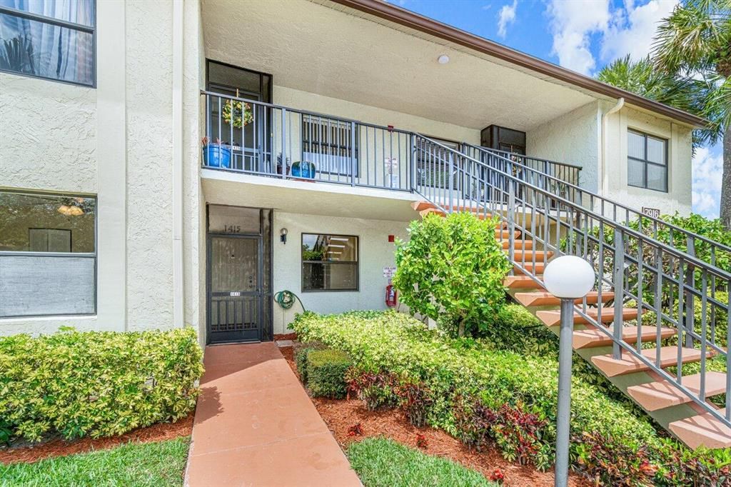 Photo of 7916 Willow Spring Drive Dr #1415, Lake Worth Beach, FL 33467 (MLS # R10795011)