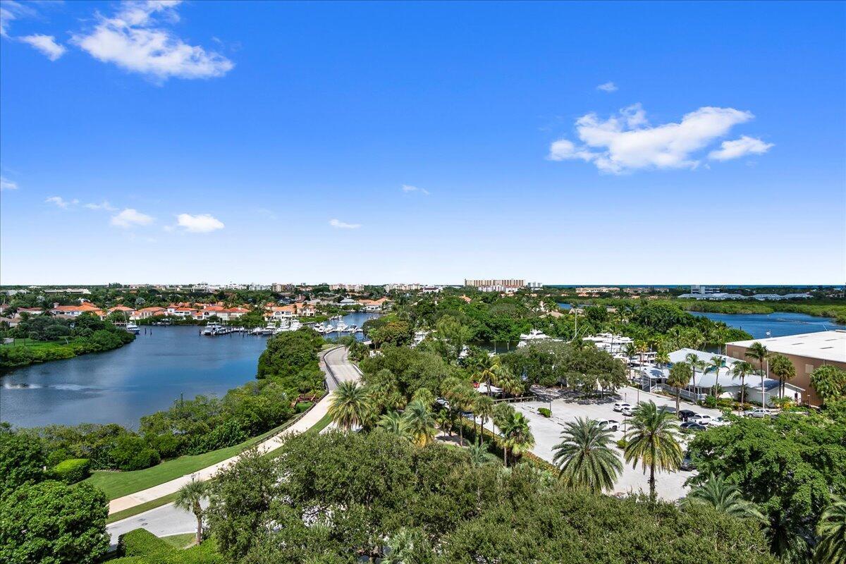 SOUTHPORTE ONE AT JONATHA - Residential