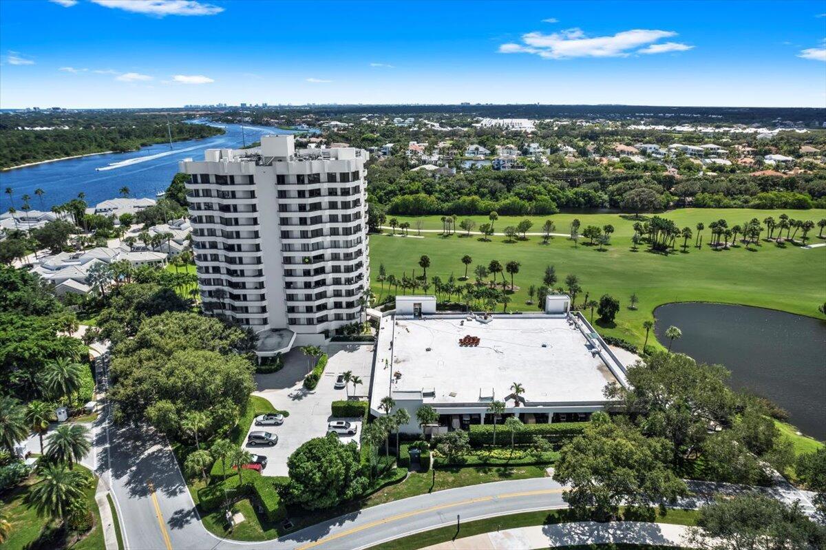SOUTHPORTE ONE AT JONATHA - Residential