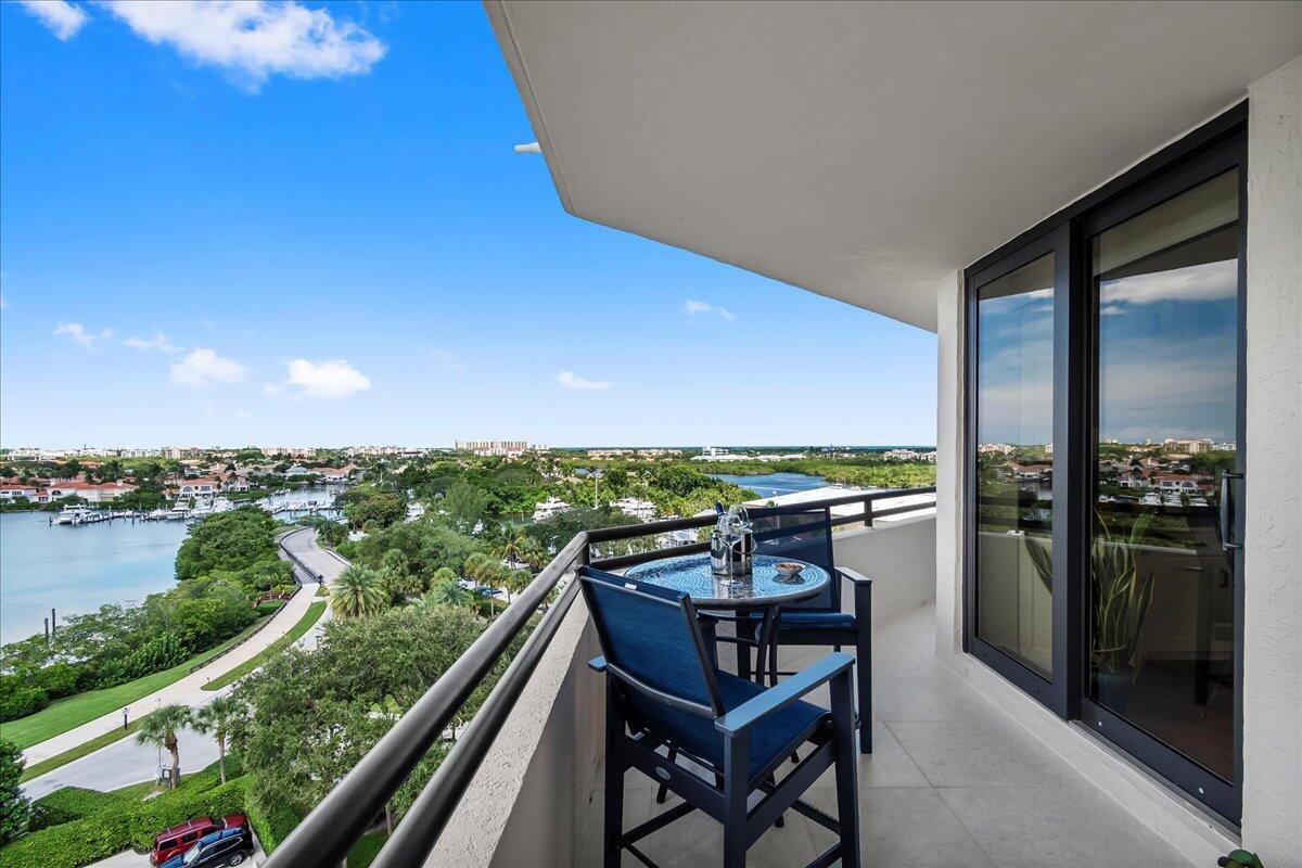 SOUTHPORTE ONE AT JONATHA - Residential