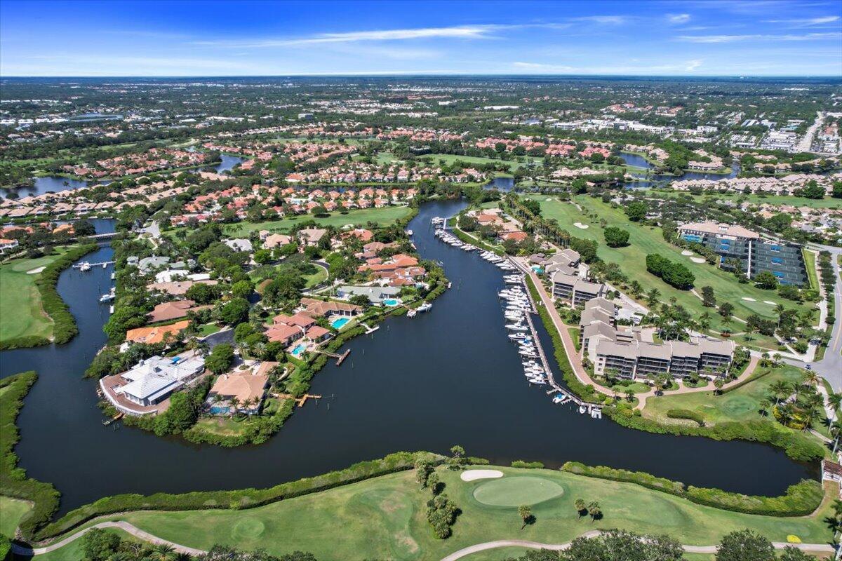 SOUTHPORTE ONE AT JONATHA - Residential