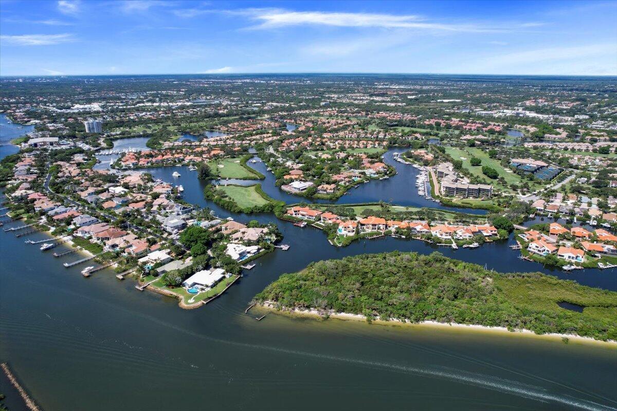 SOUTHPORTE ONE AT JONATHA - Residential