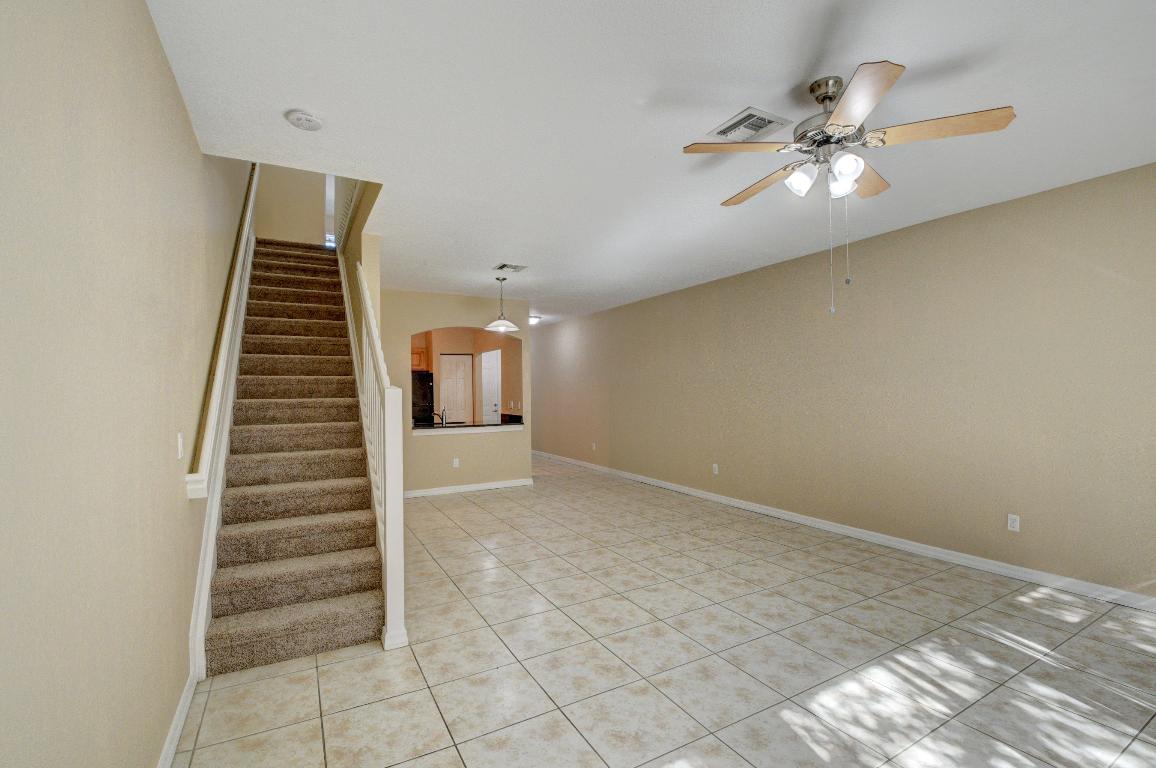 ST CHARLES LANDINGS - Residential Lease