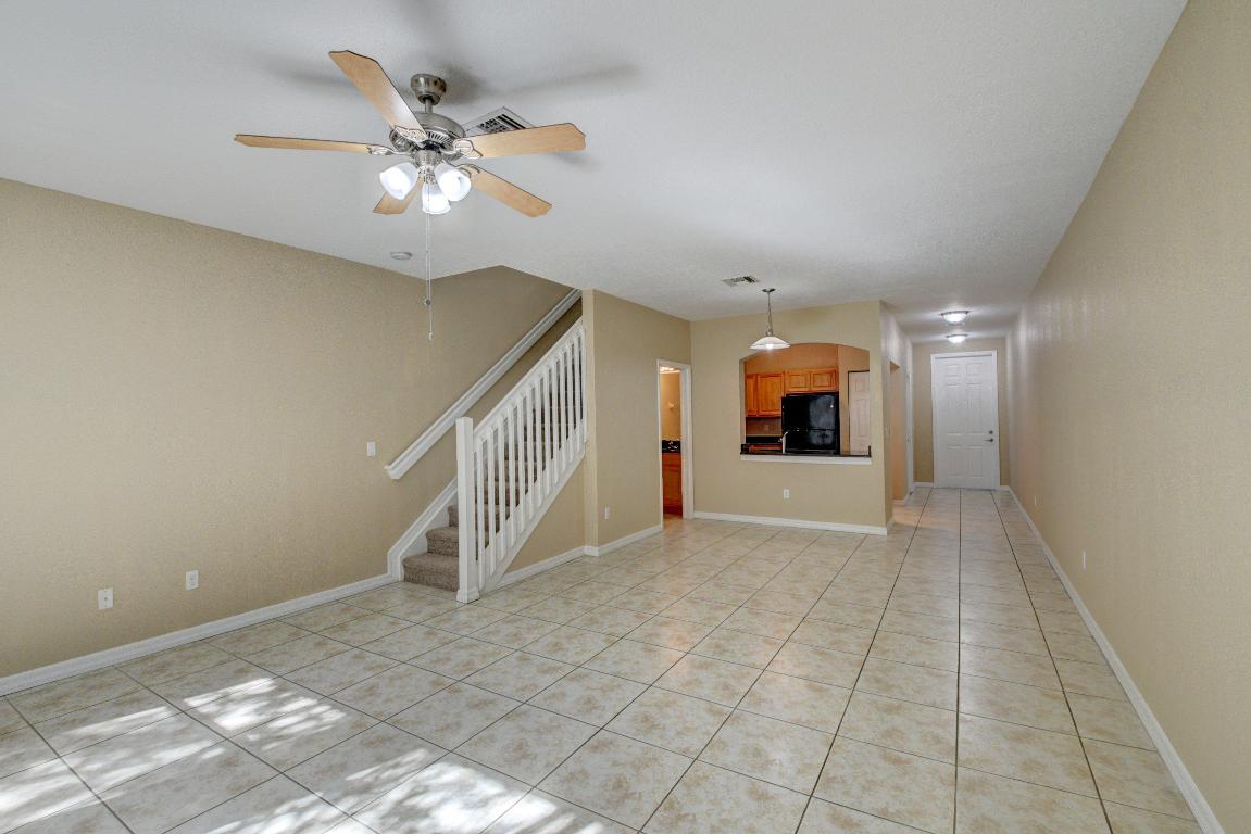 ST CHARLES LANDINGS - Residential Lease