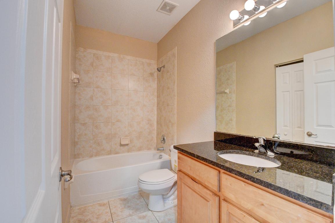 ST CHARLES LANDINGS - Residential Lease