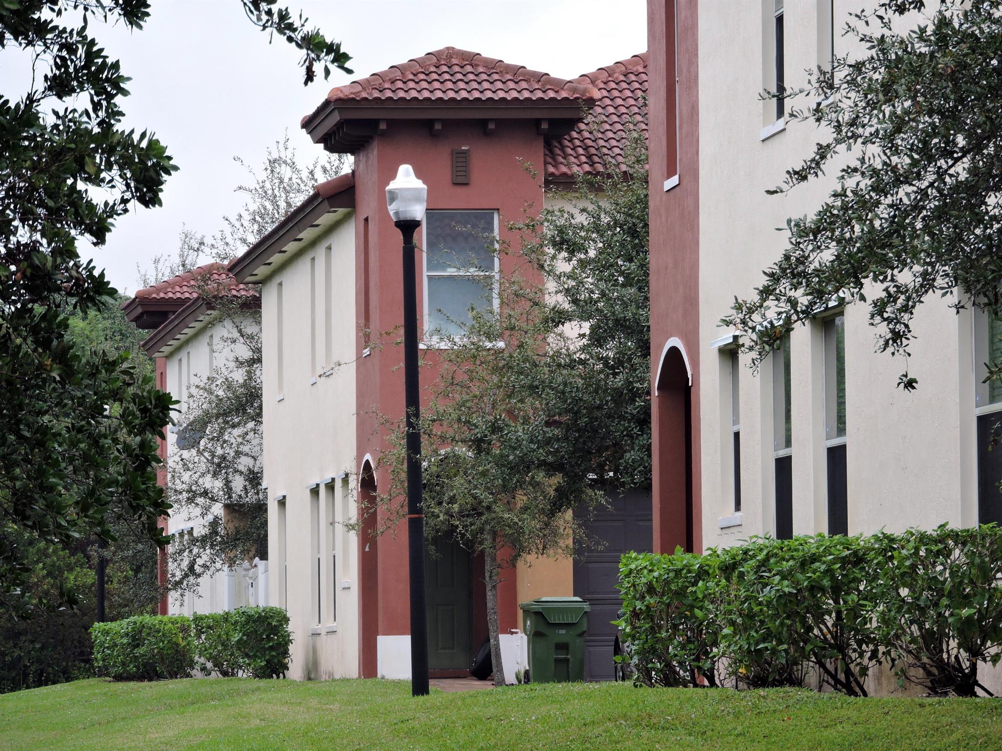 ST CHARLES LANDINGS - Residential Lease