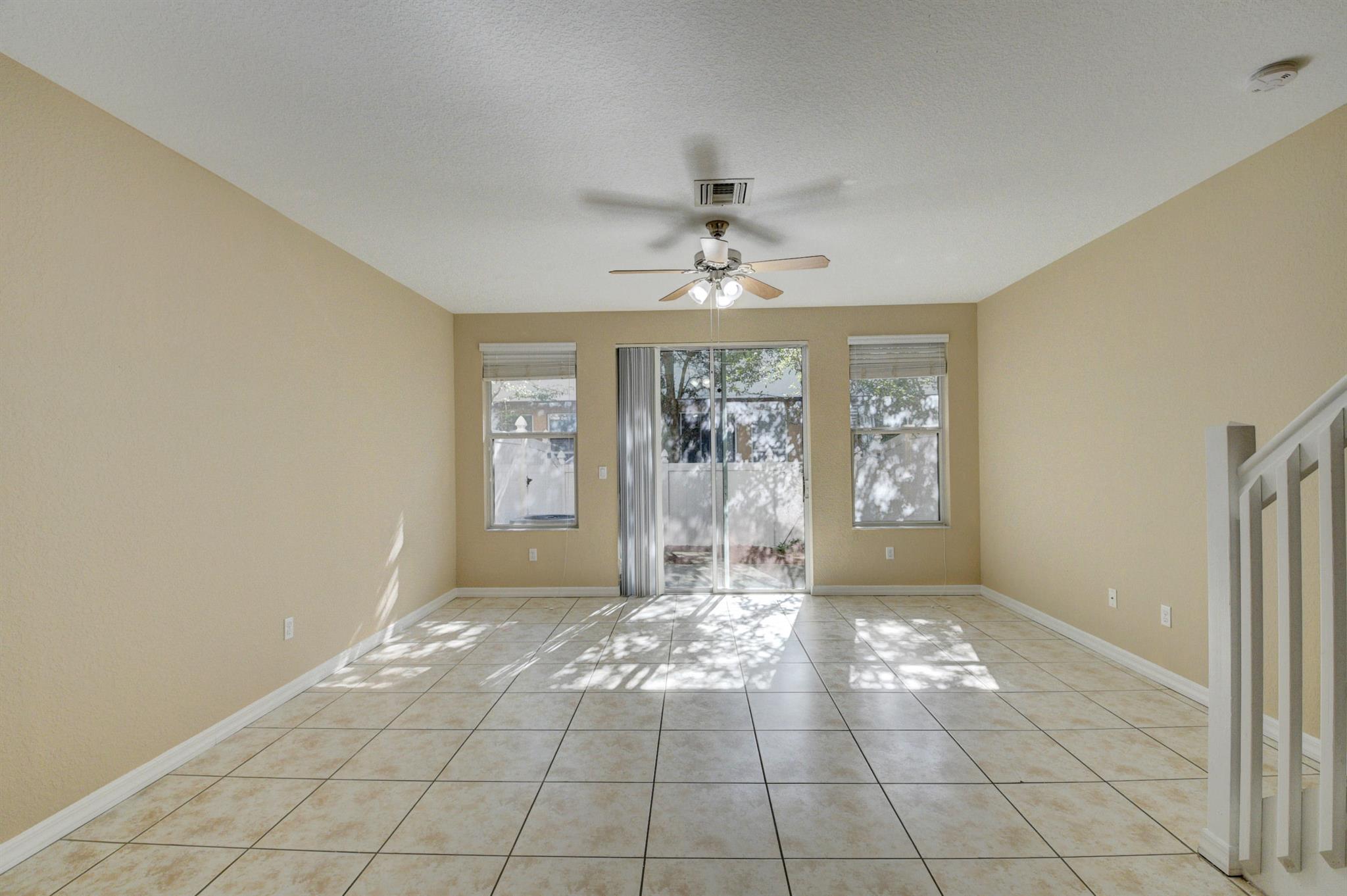 ST CHARLES LANDINGS - Residential Lease