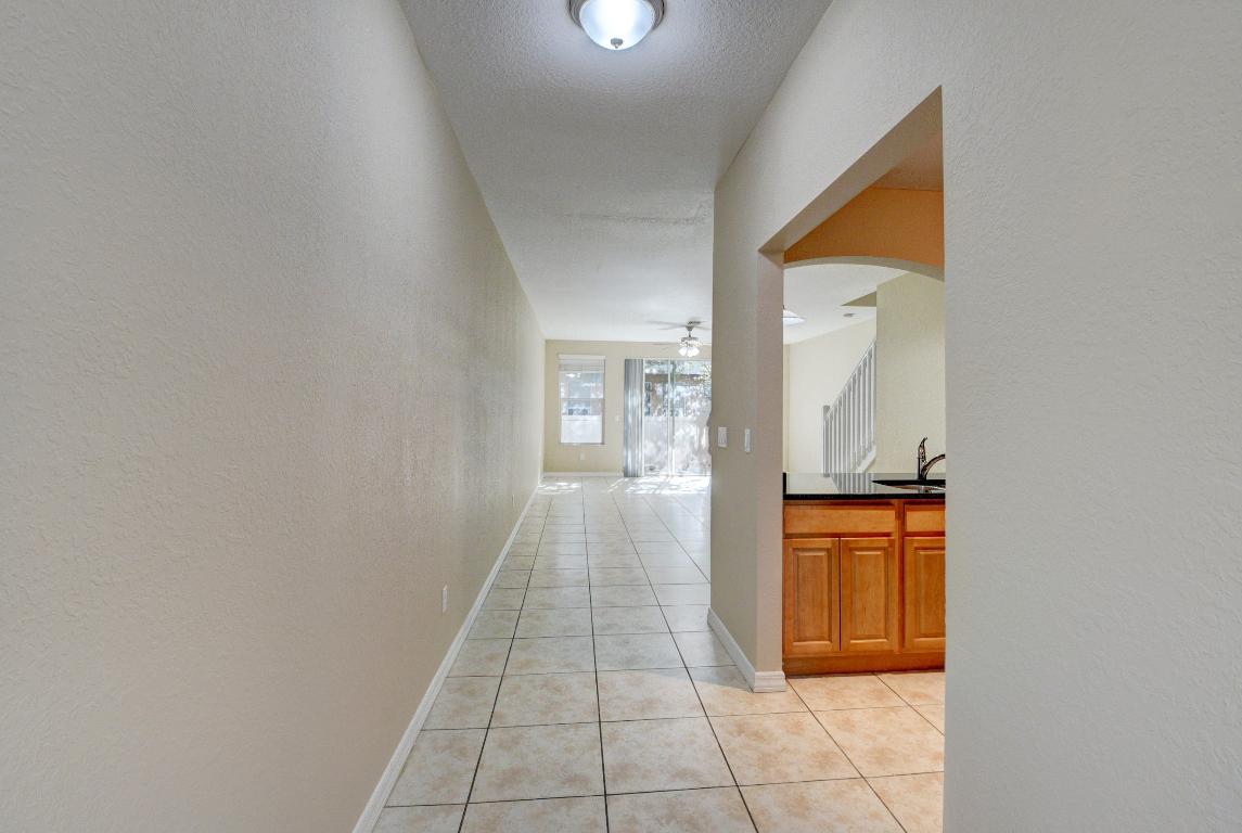 ST CHARLES LANDINGS - Residential Lease