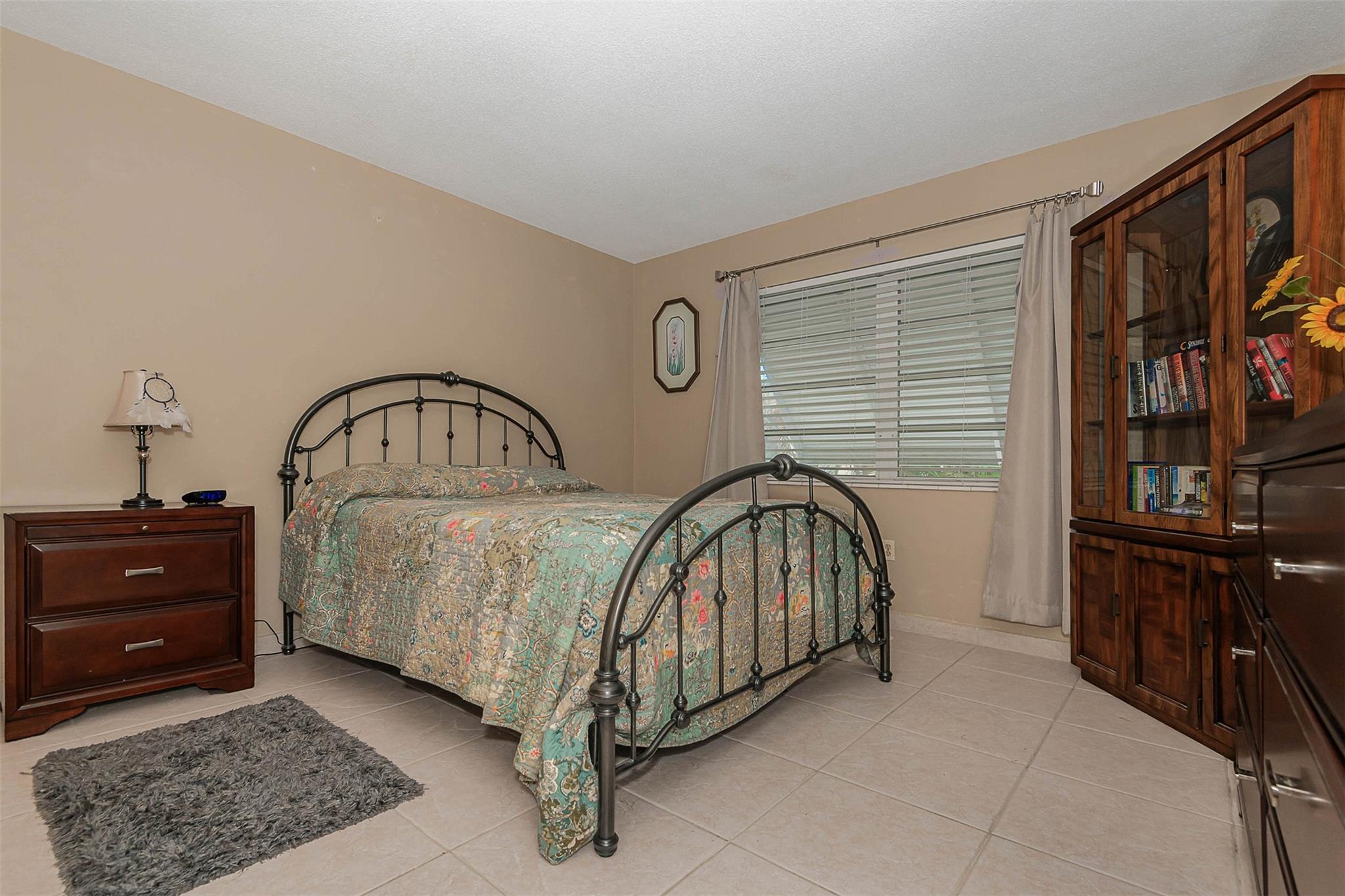 Colonial Gardens - Residential