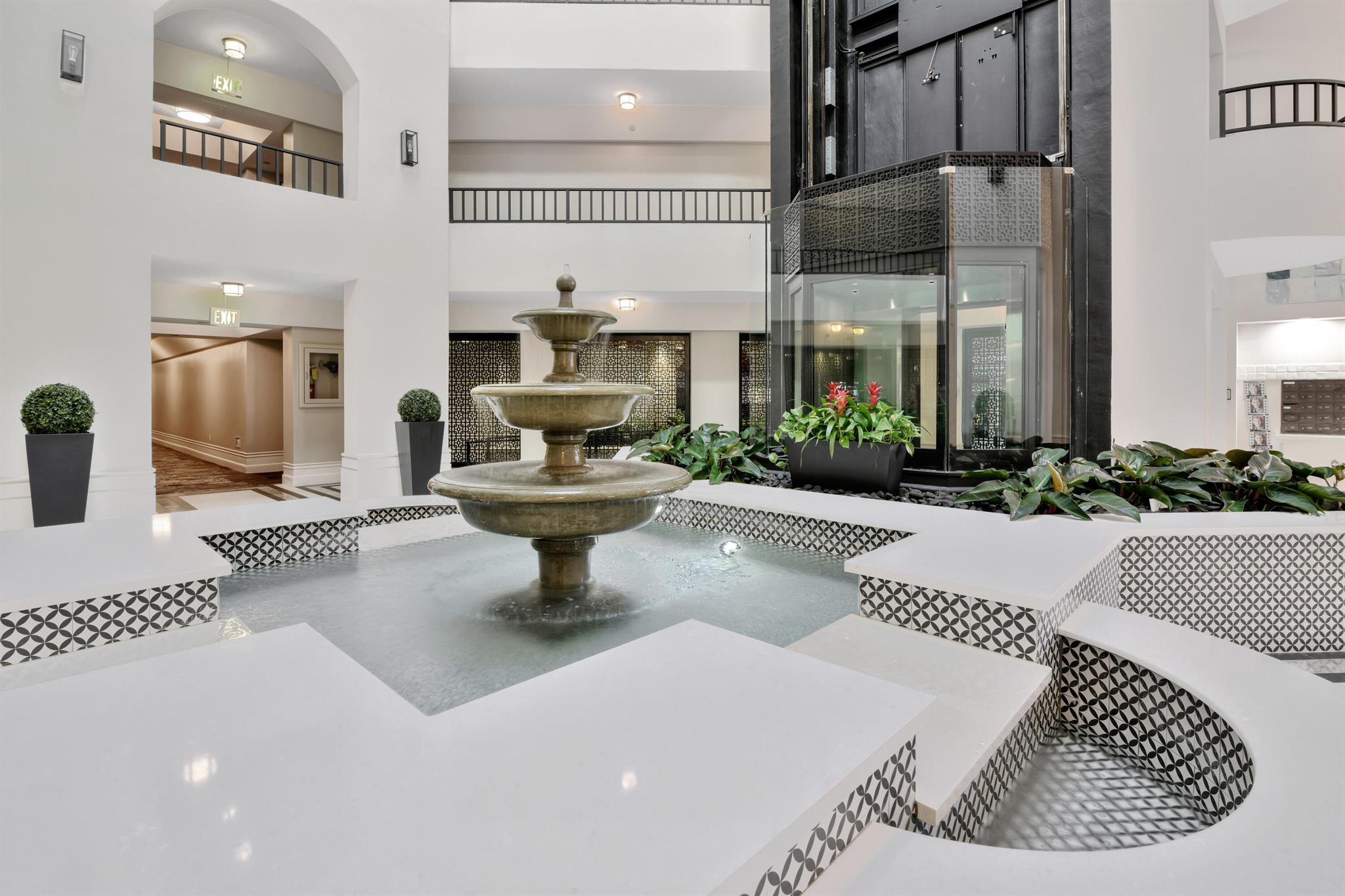 MIZNER COURT CONDO - Residential