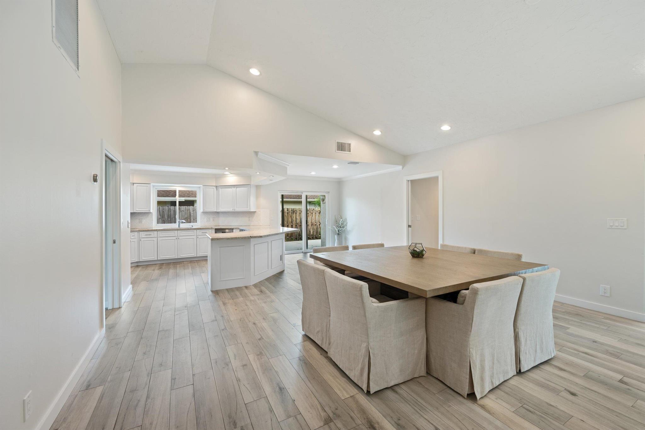 13385 Kingsbury Drive