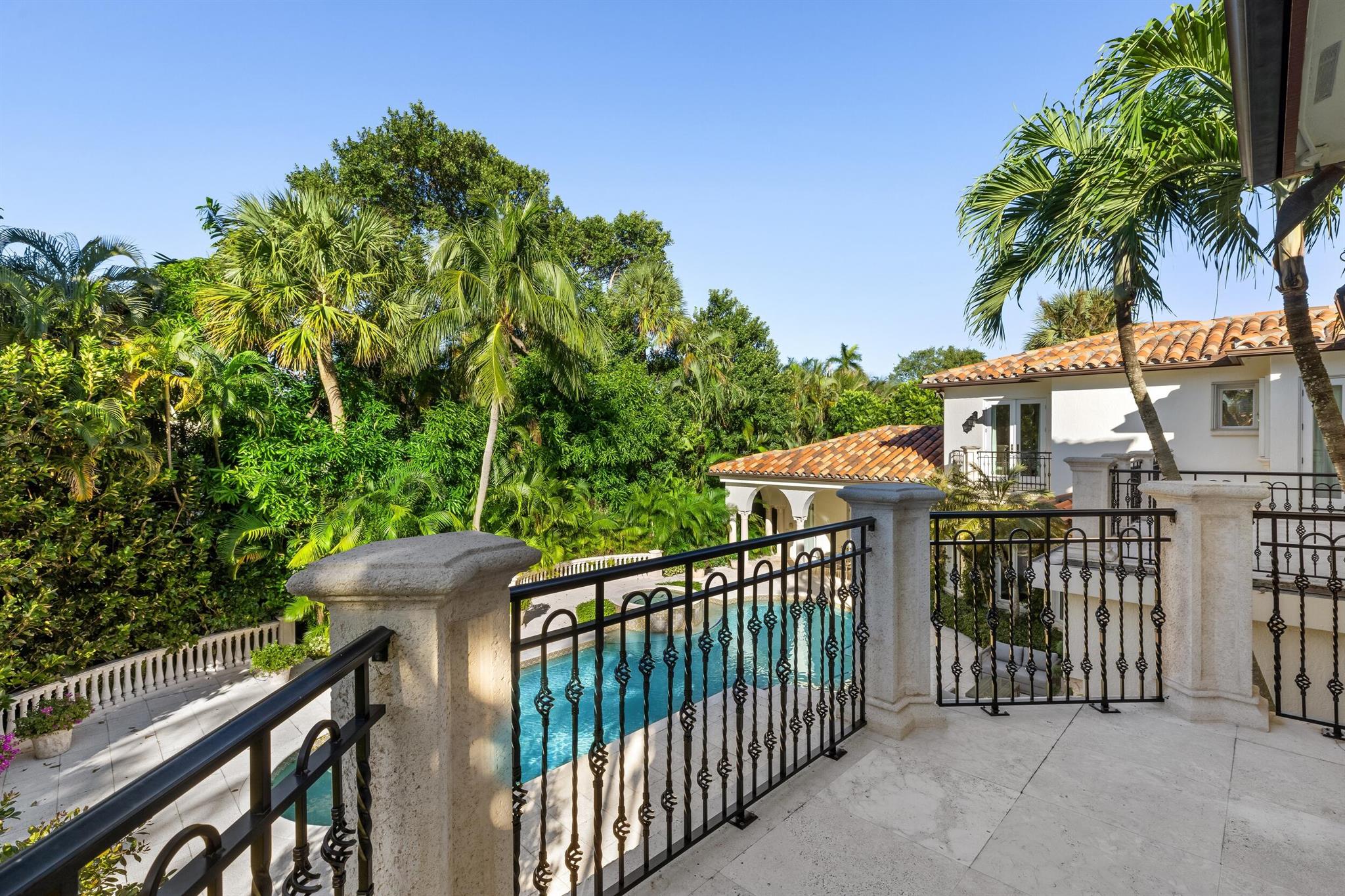 PRIMAVERA ESTATES (LAKE F - Residential