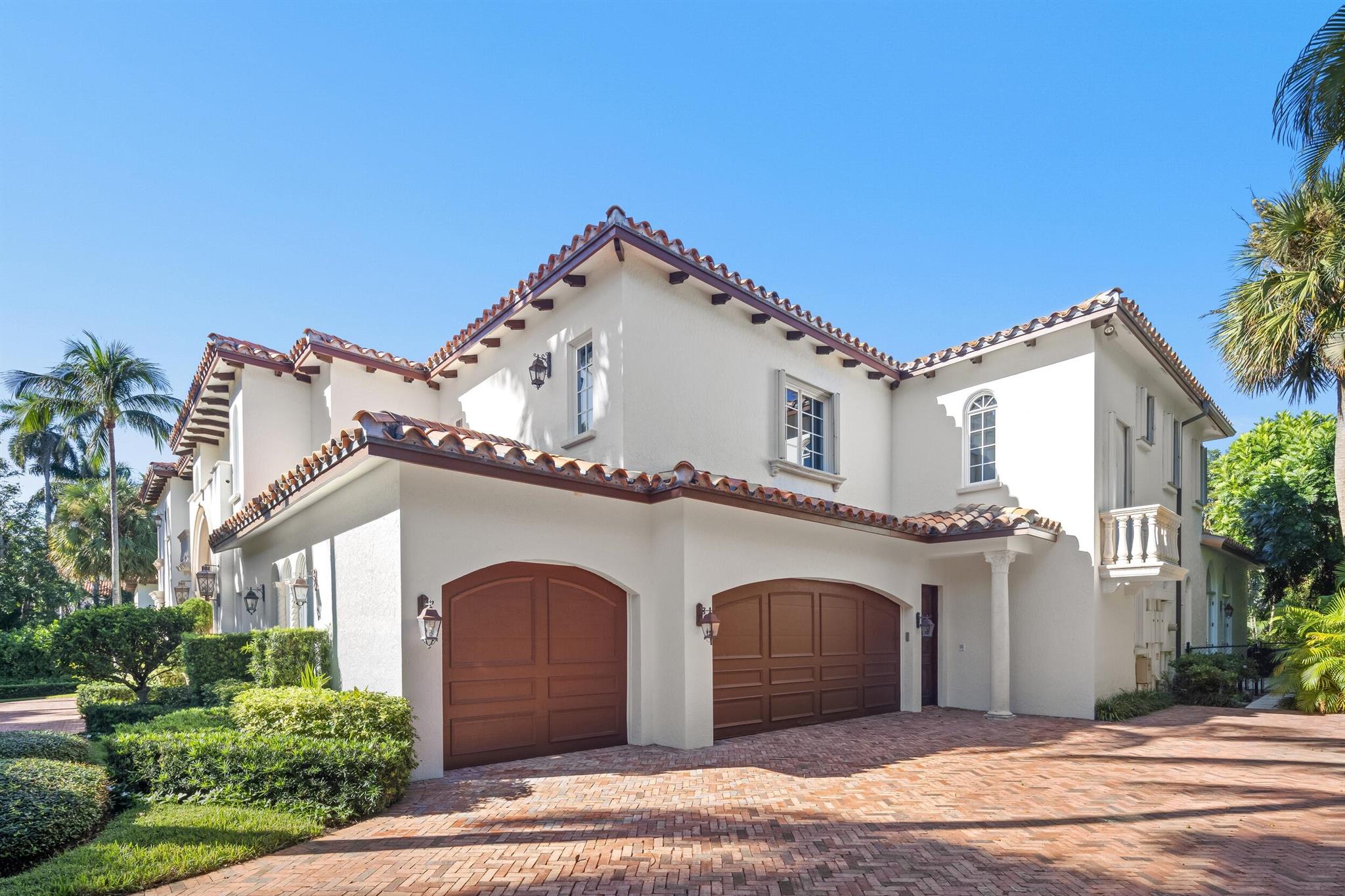 PRIMAVERA ESTATES (LAKE F - Residential
