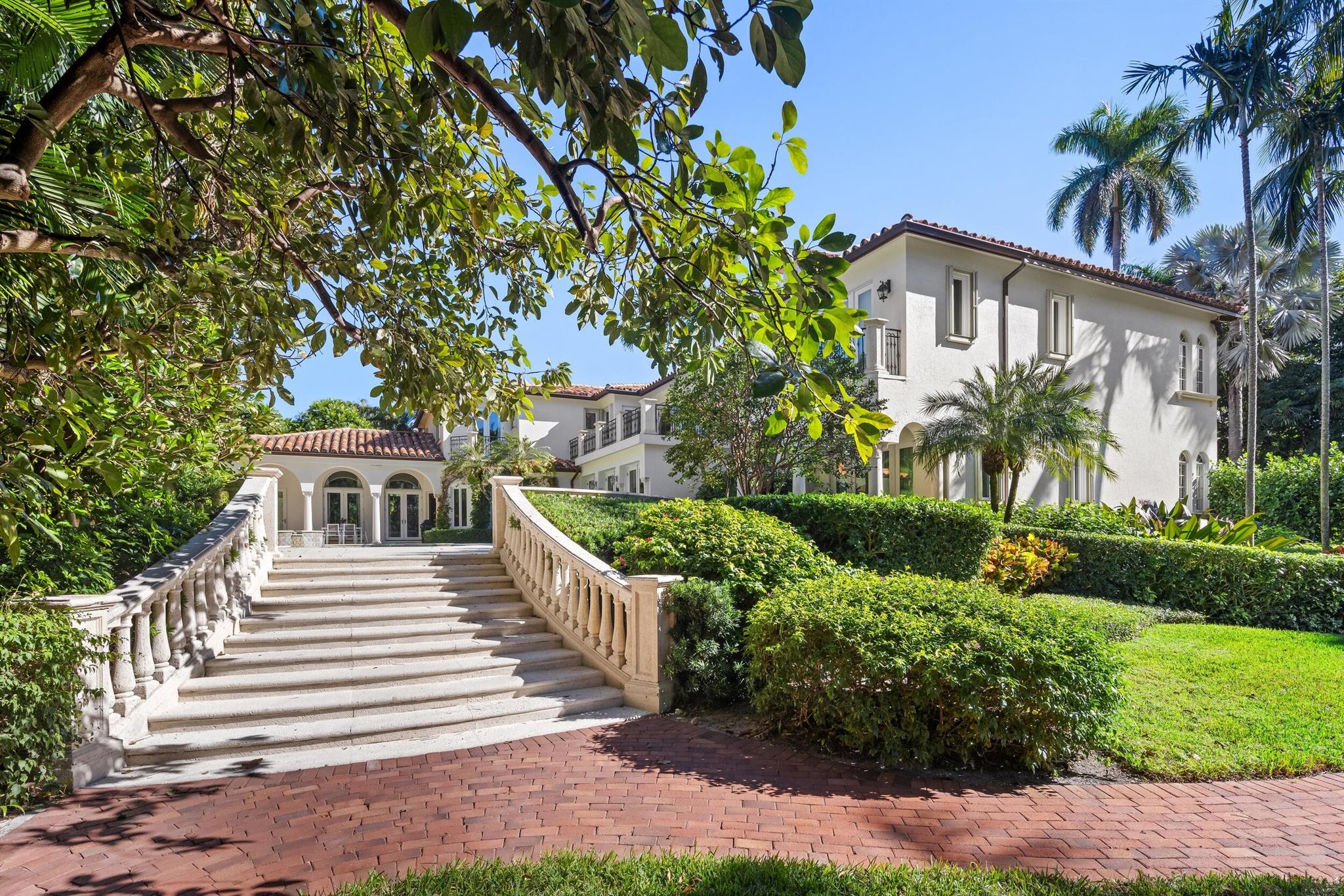 PRIMAVERA ESTATES (LAKE F - Residential