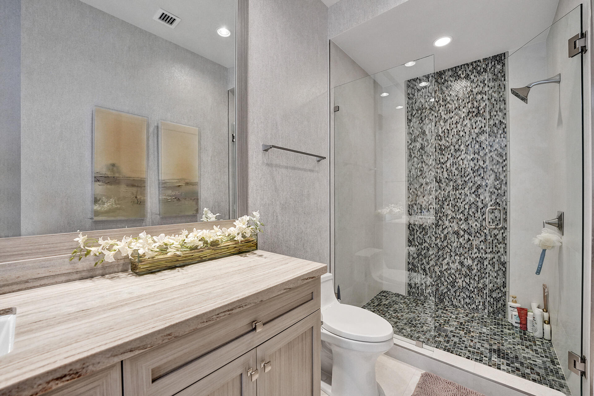 ADMIRALS COVE - Residential