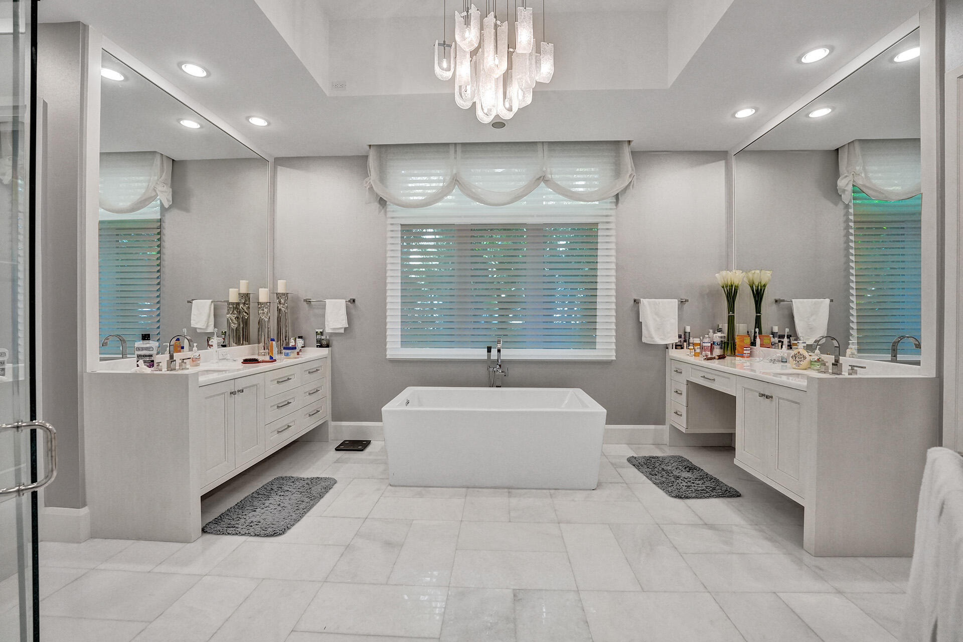 ADMIRALS COVE - Residential