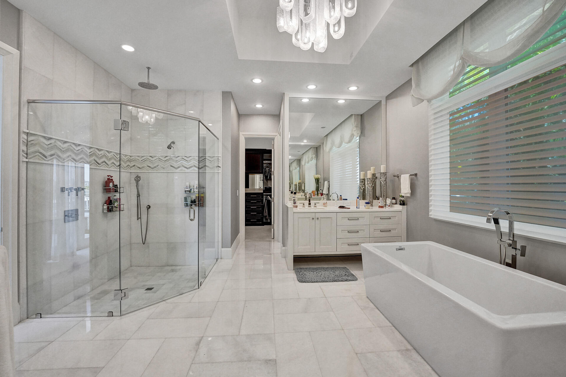 ADMIRALS COVE - Residential