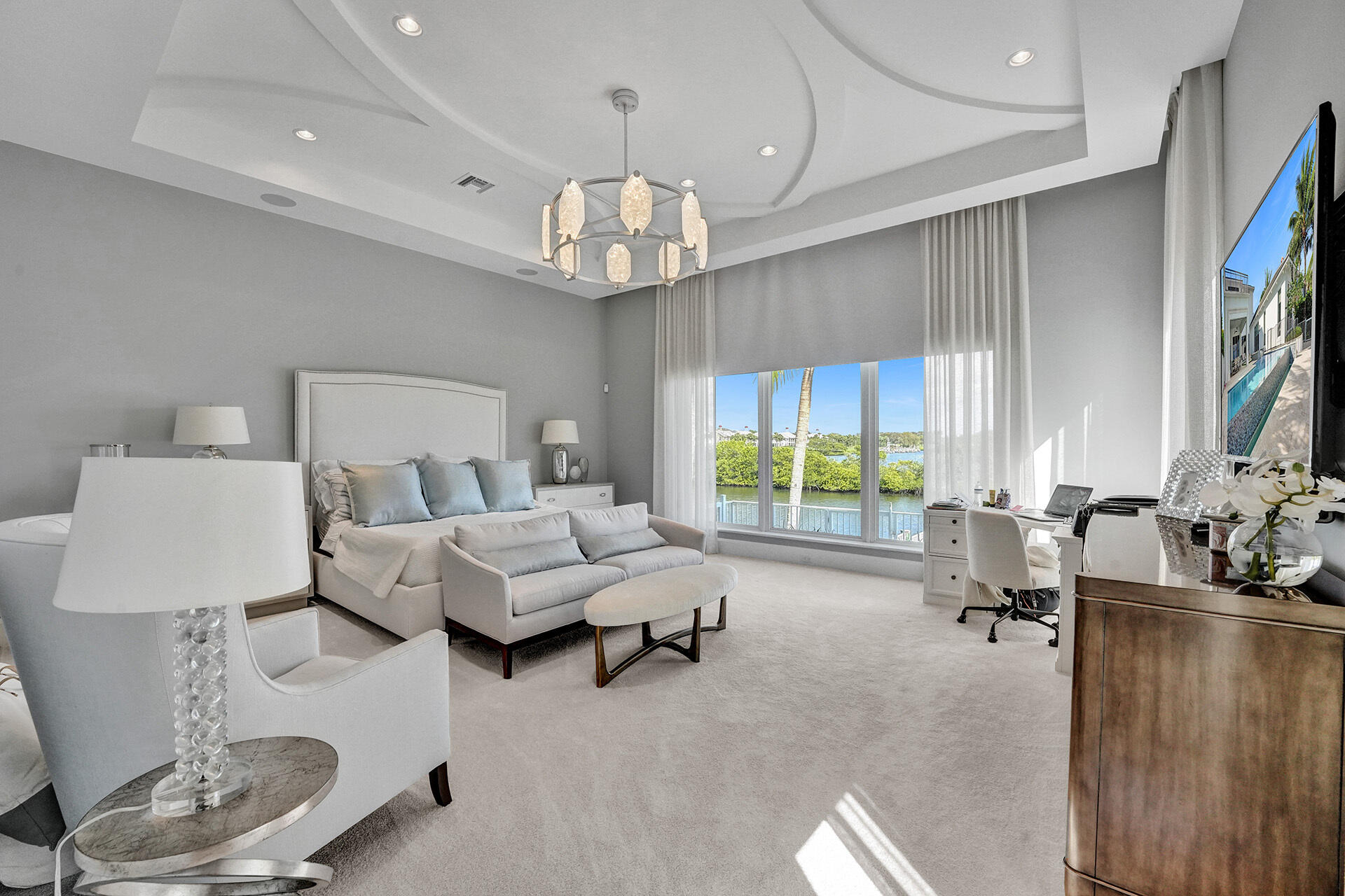 ADMIRALS COVE - Residential