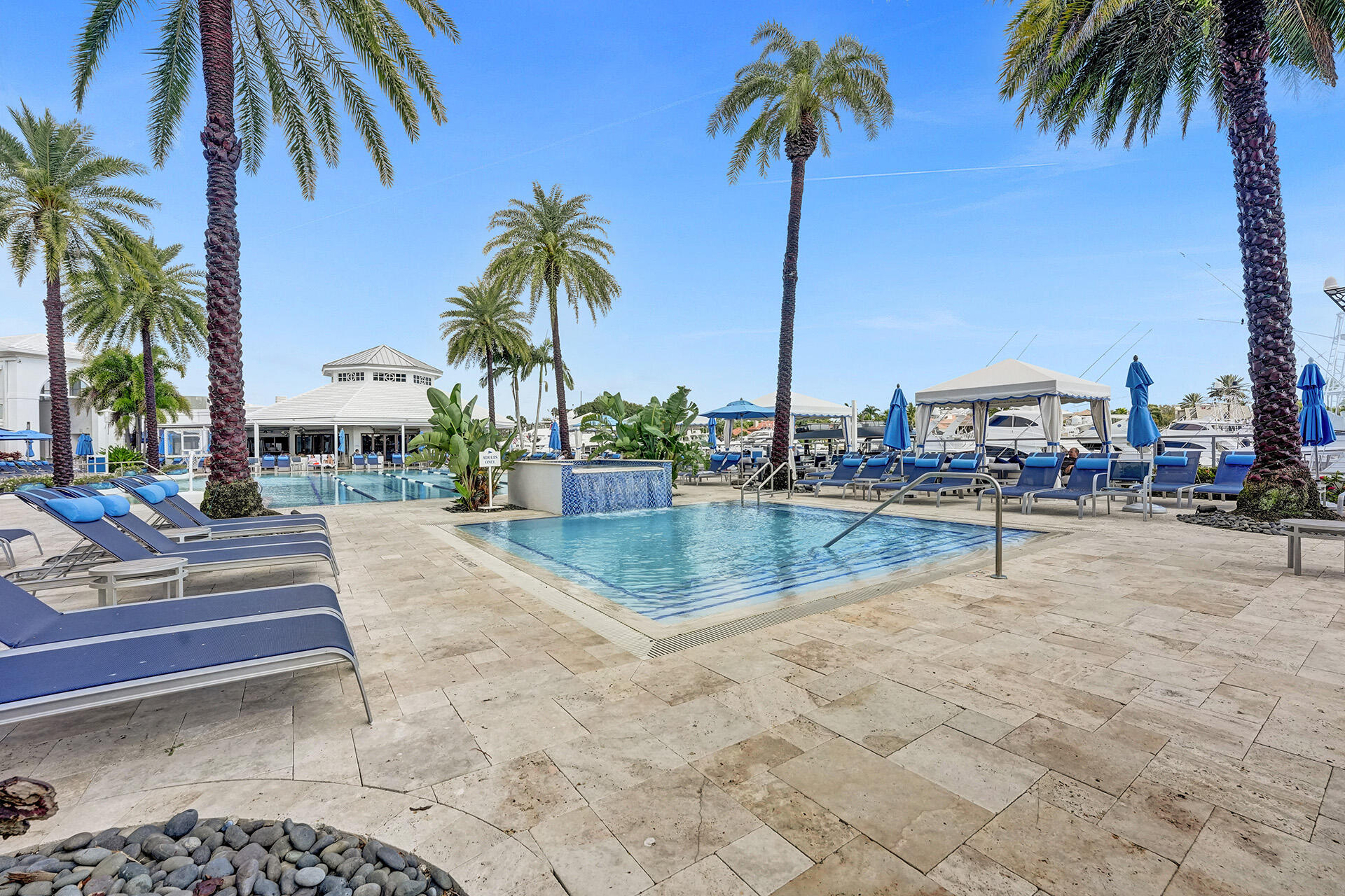 ADMIRALS COVE - Residential