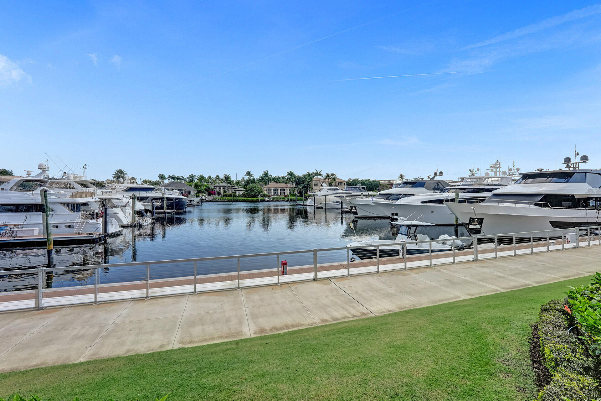 ADMIRALS COVE - Residential