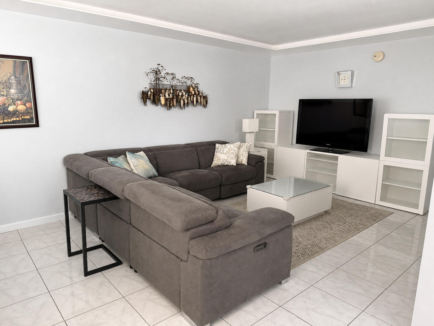 229 Mansfield F