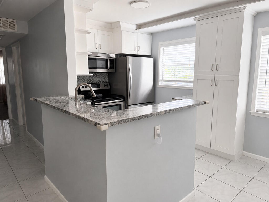 Photo of 229 Mansfield F, Boca Raton, FL 33434 (MLS # B26058811)