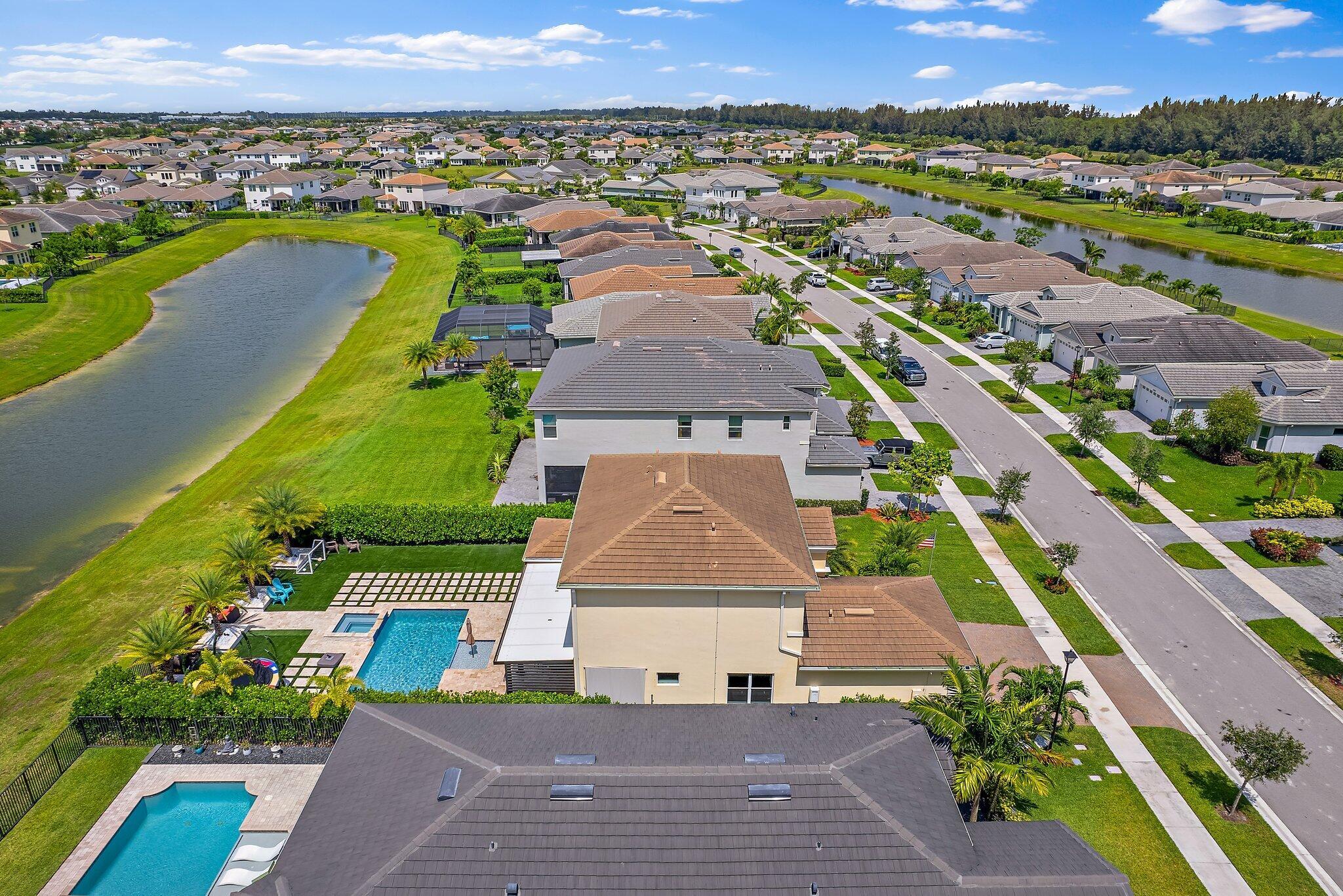 MEADOWS OF WESTLAKE - Residential