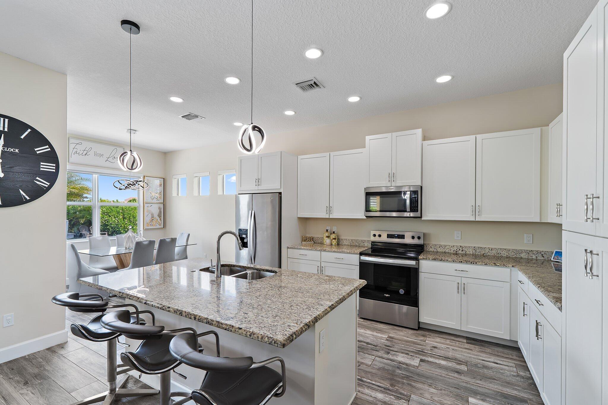 MEADOWS OF WESTLAKE - Residential