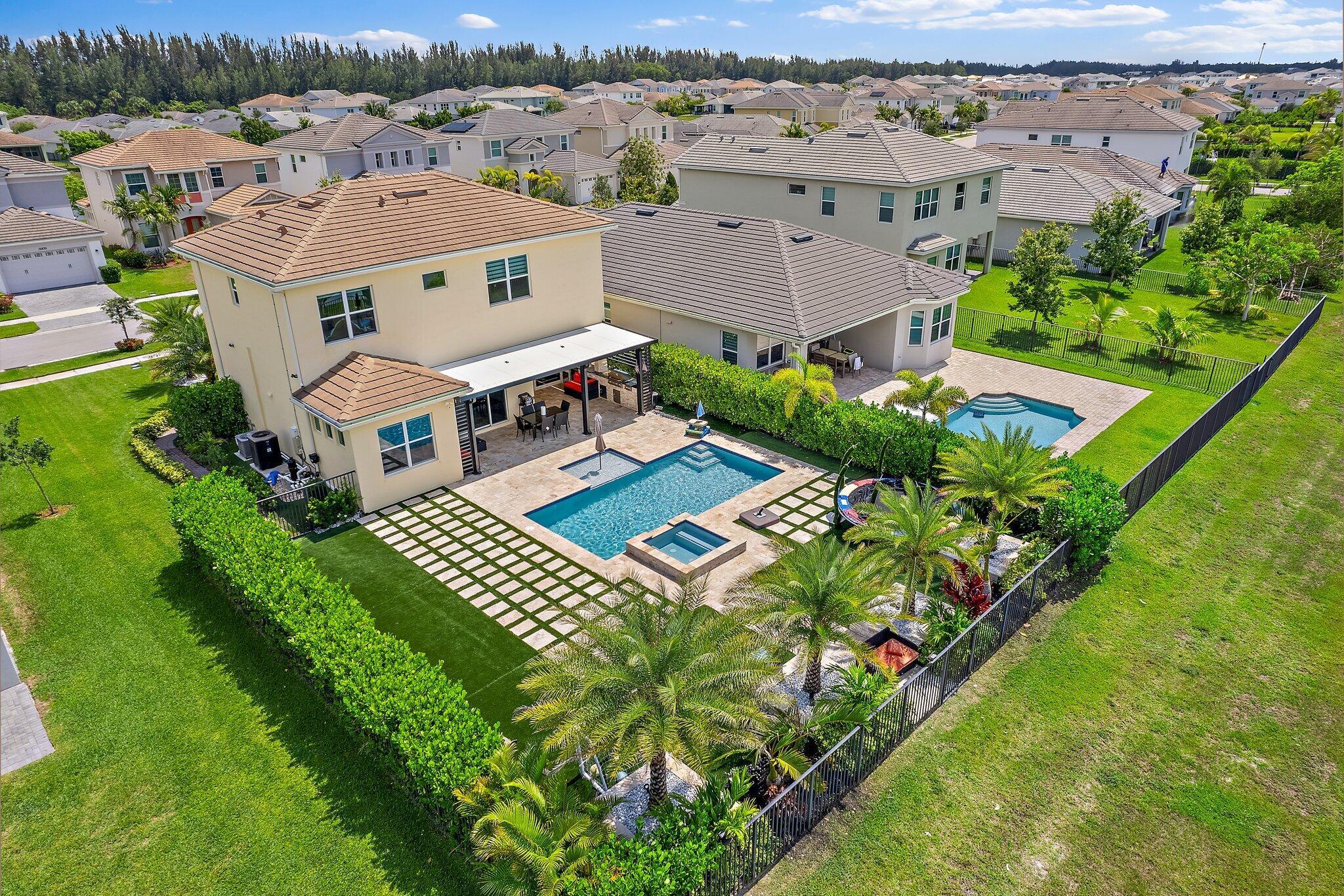 MEADOWS OF WESTLAKE - Residential