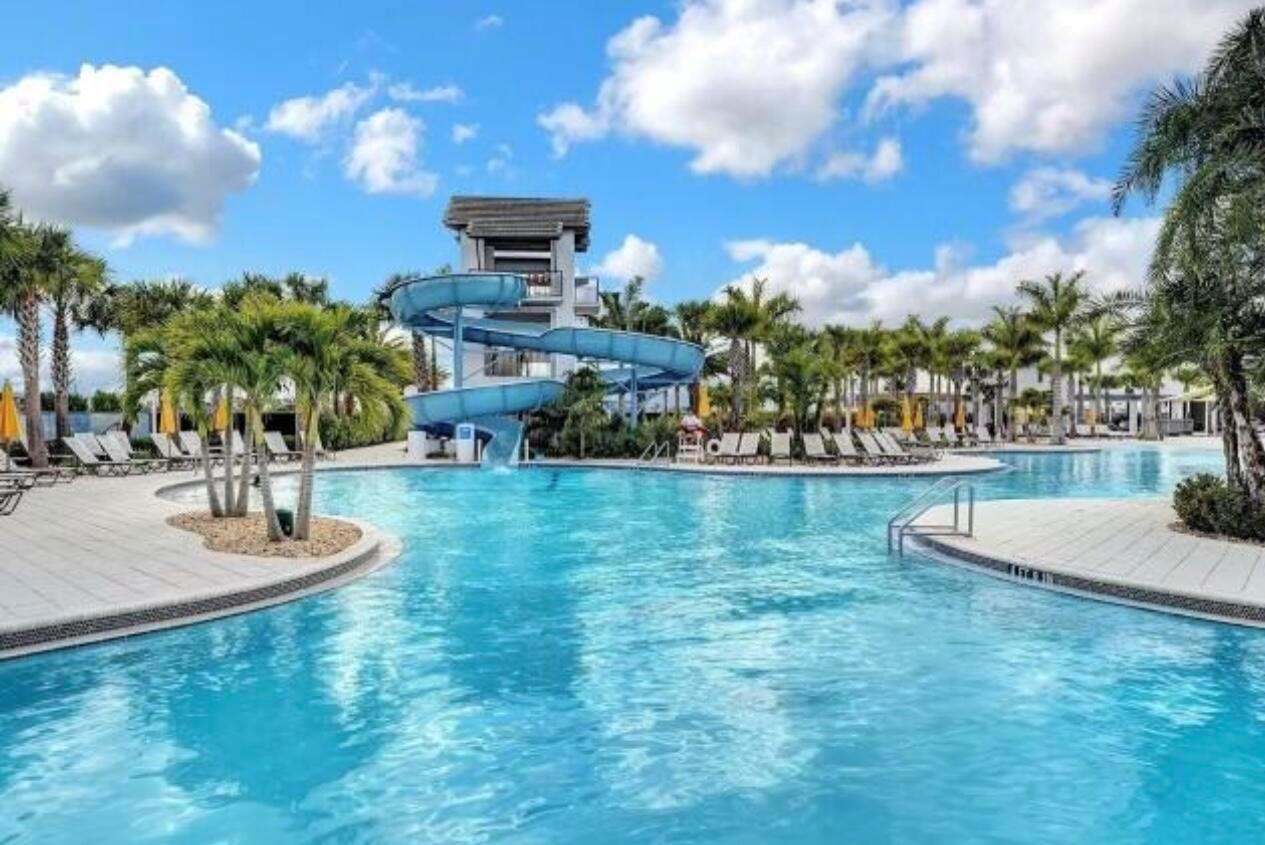 MEADOWS OF WESTLAKE - Residential