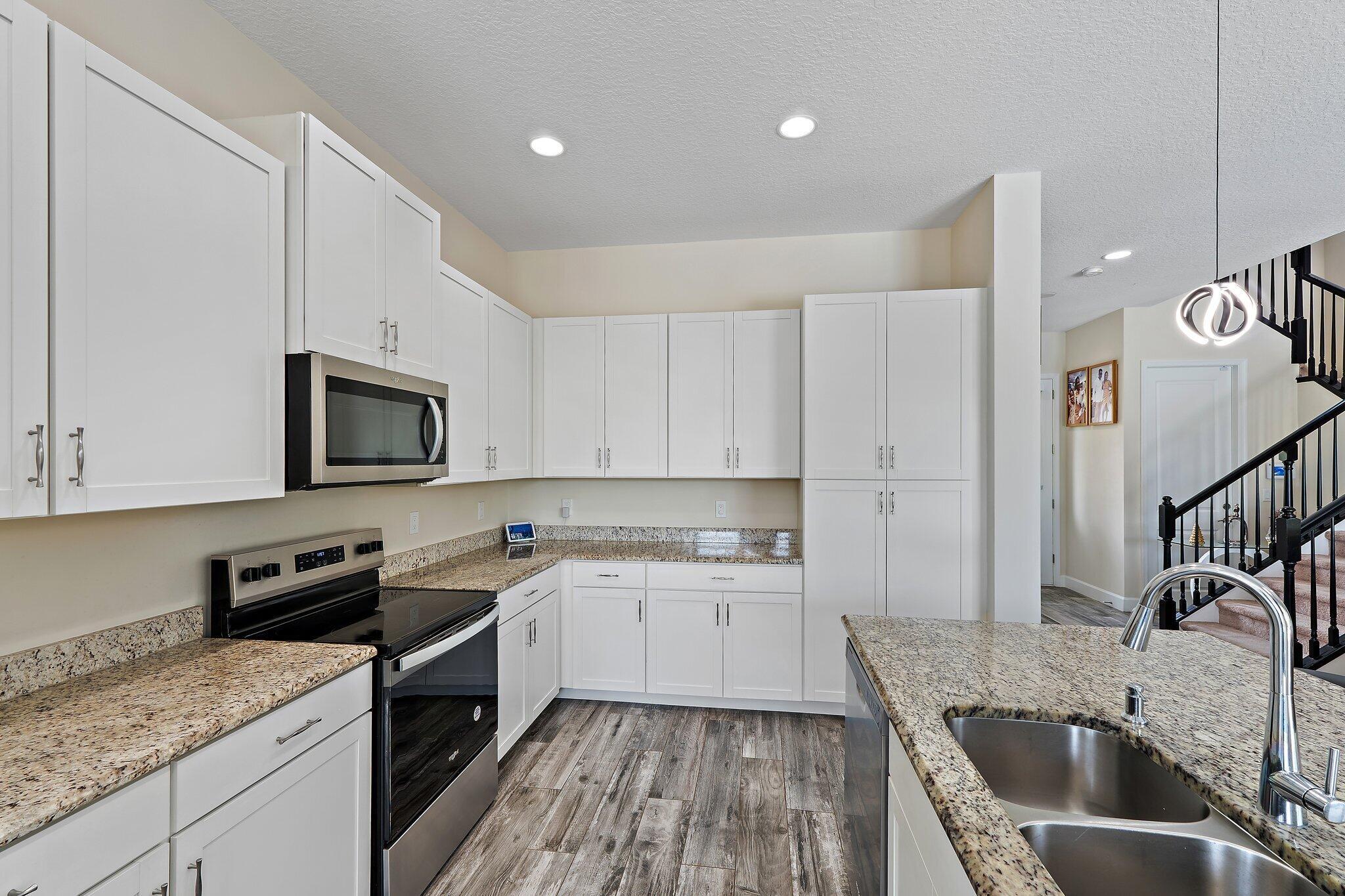 MEADOWS OF WESTLAKE - Residential