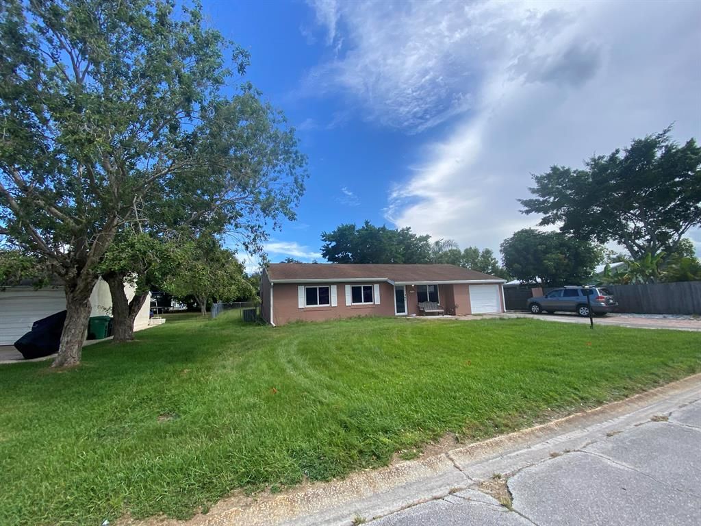 Photo of 1951 SE Oxmoor Terrace Ter, Port Saint Lucie, FL 34952 (MLS # R10824647)