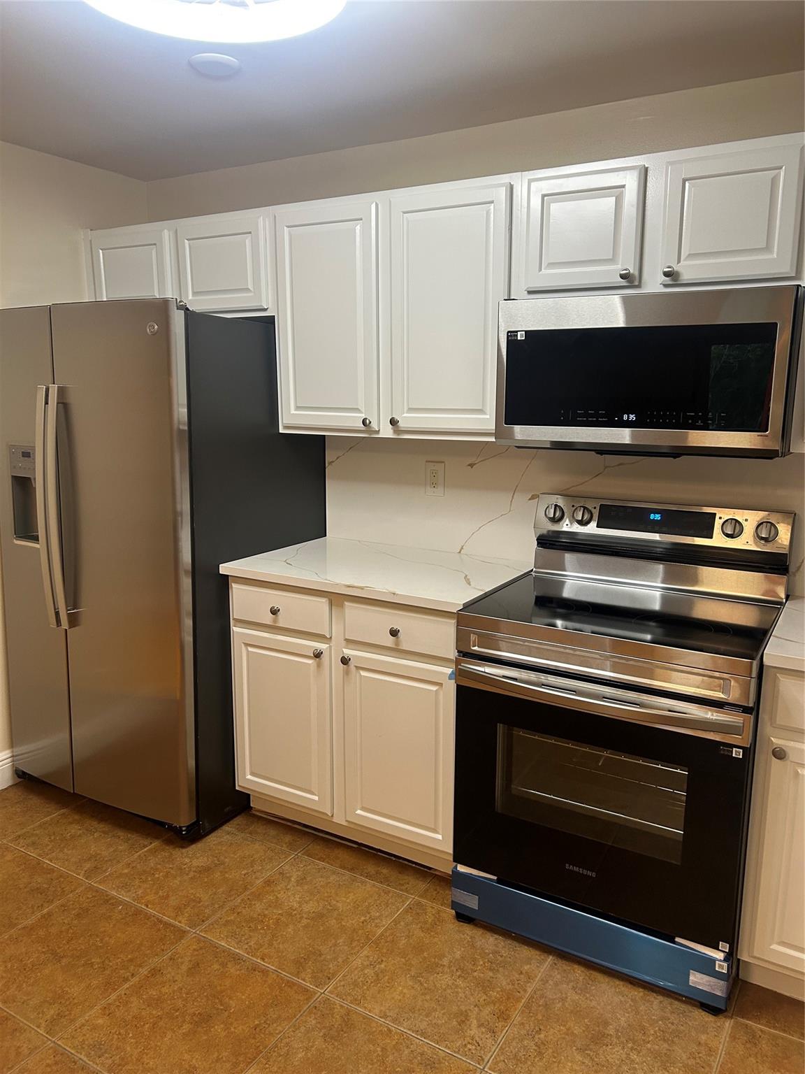 Ramblewood East Condo - Residential Lease
