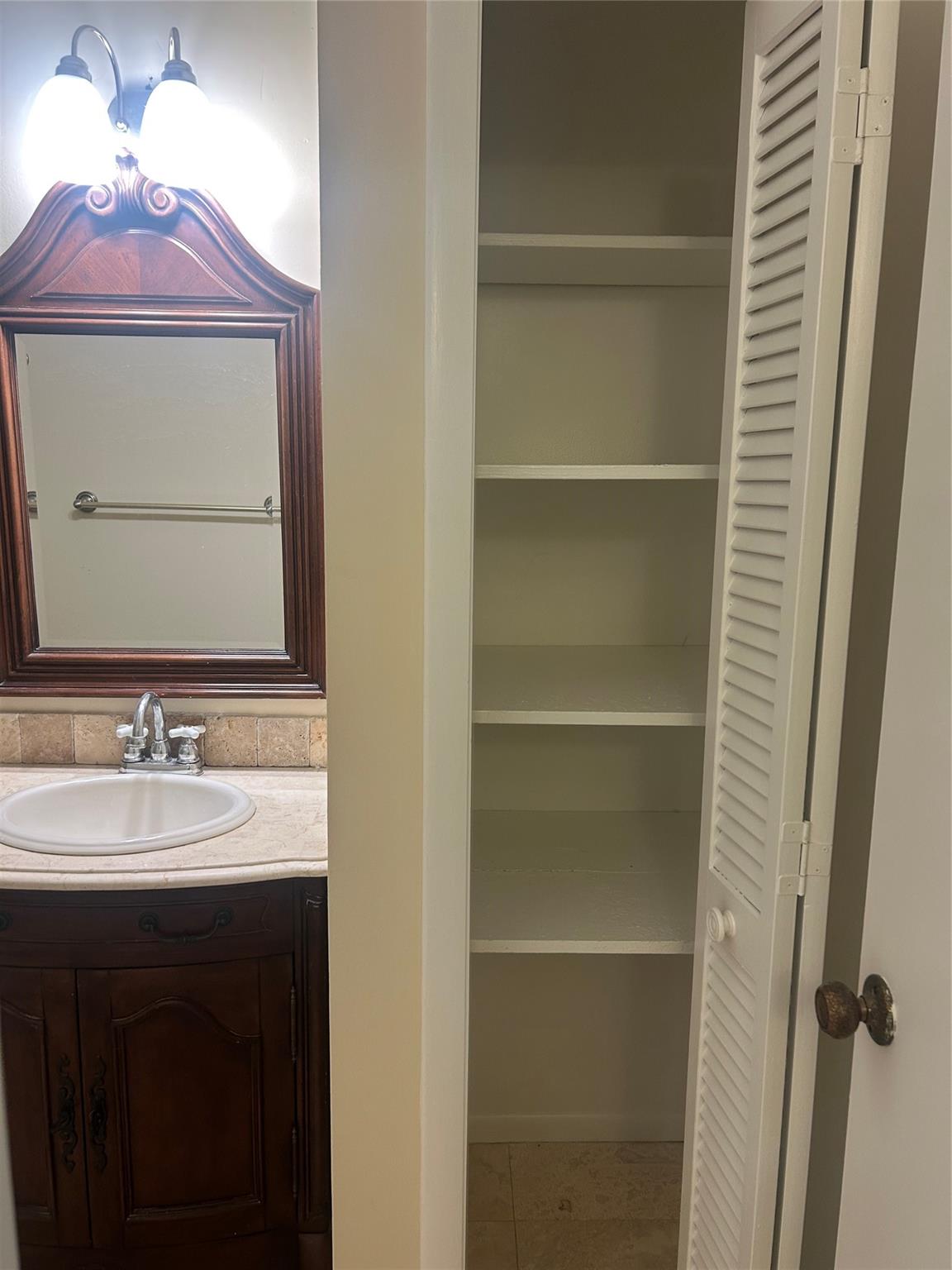 Ramblewood East Condo - Residential Lease