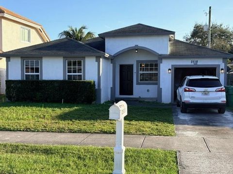 2518 NW 15 Fort Lauderdale FL 33311